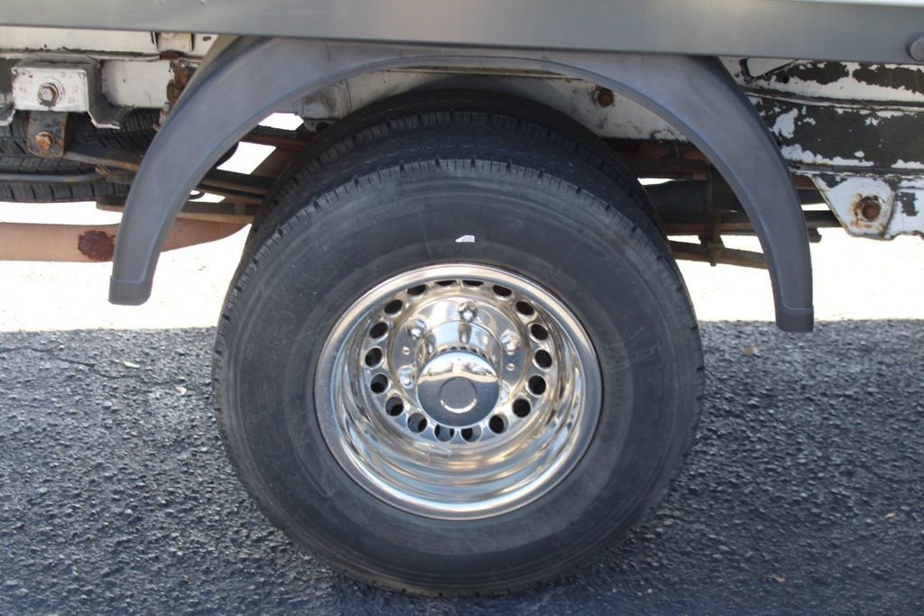 Used 2015 Freightliner Sprinter 3500 image 8