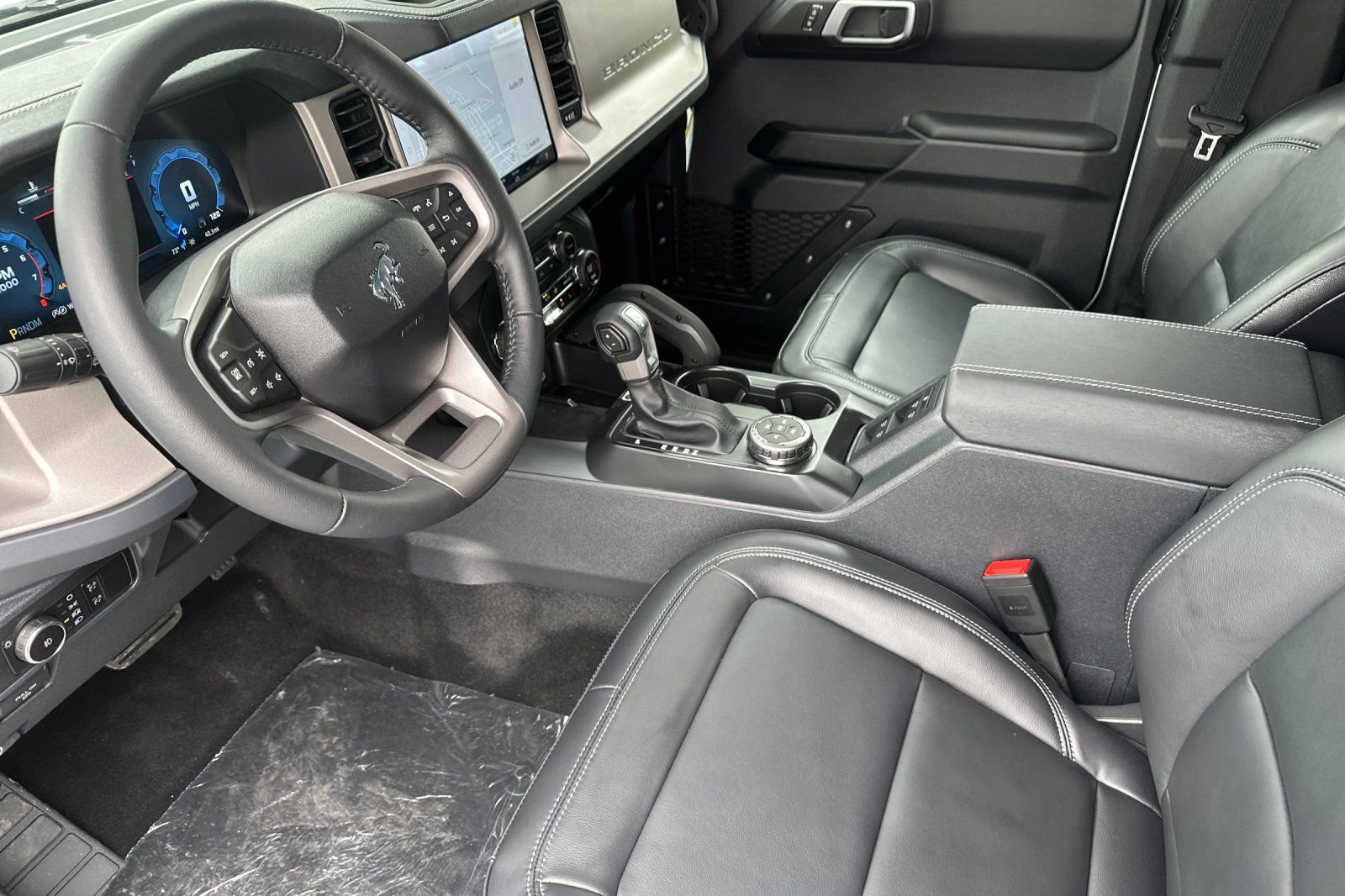 New 2026 Ford Bronco Outer Banks w/ Sasquatch Package image 10