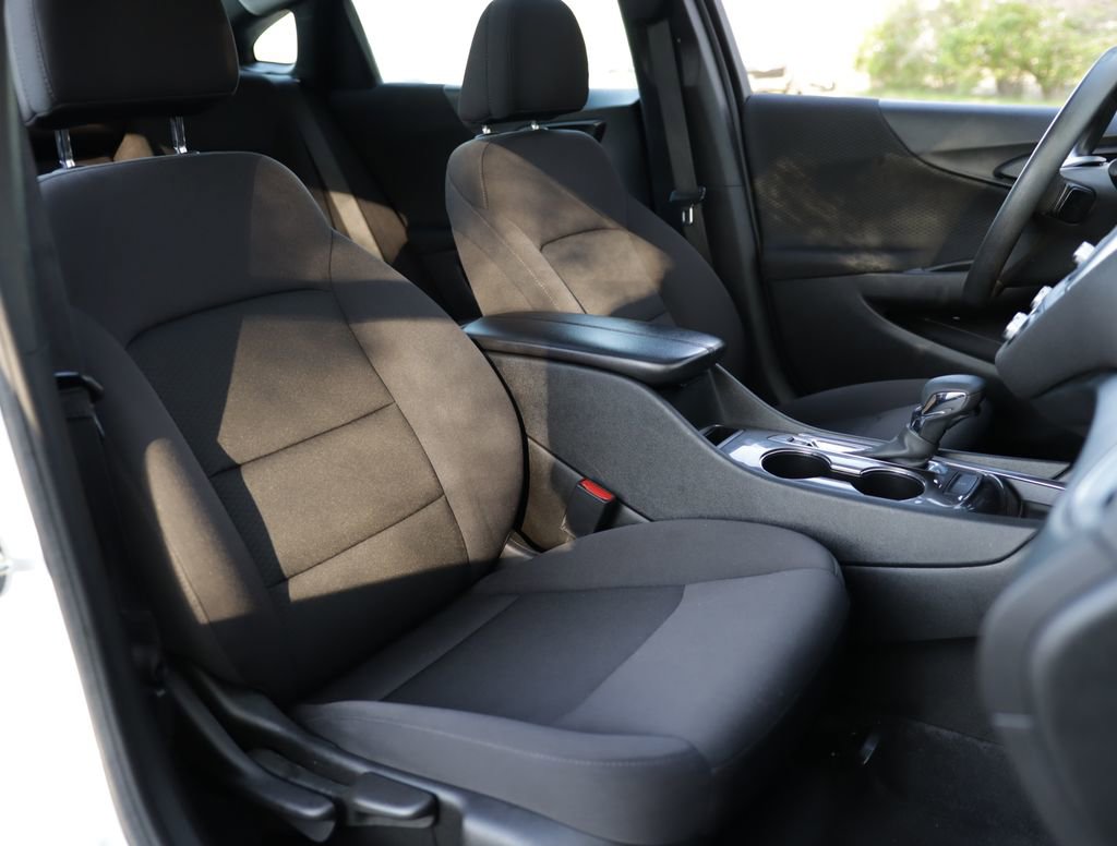 Used 2023 Chevrolet Malibu LT FWD image 27
