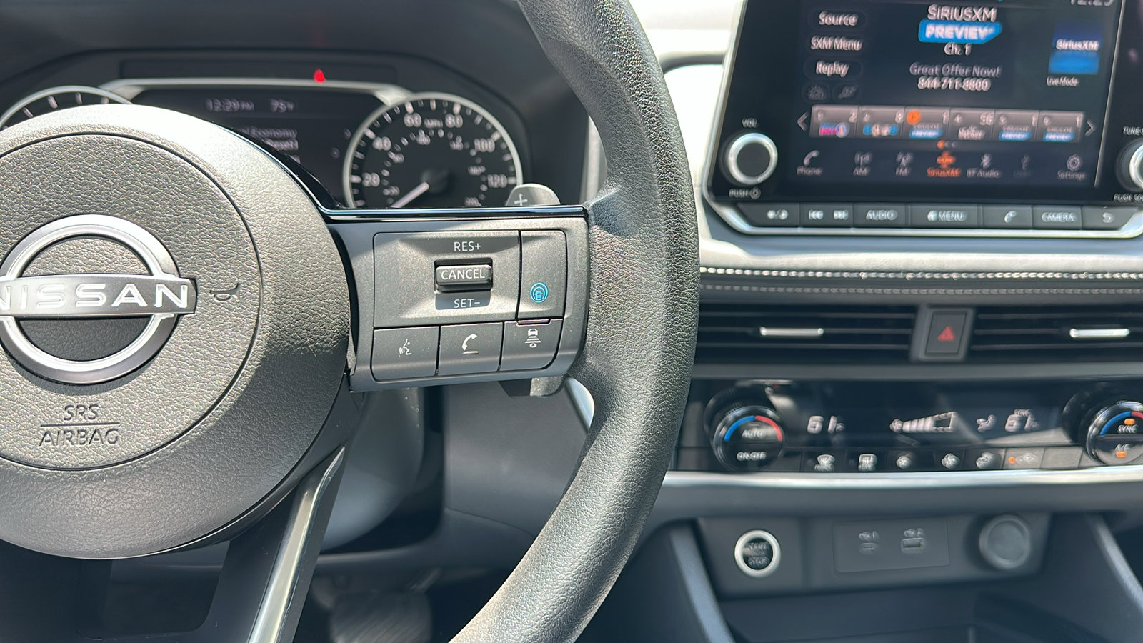 Certified 2023 Nissan Rogue SV image 15