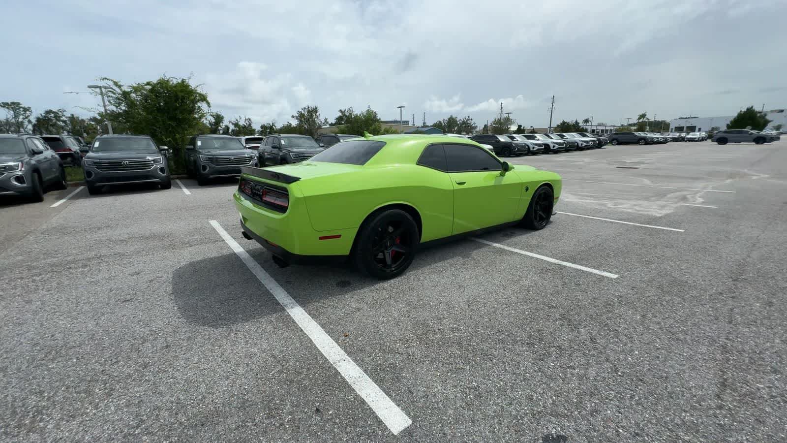 Used 2023 Dodge Challenger SRT Hellcat w/ Driver Convenience Group RWD image 8