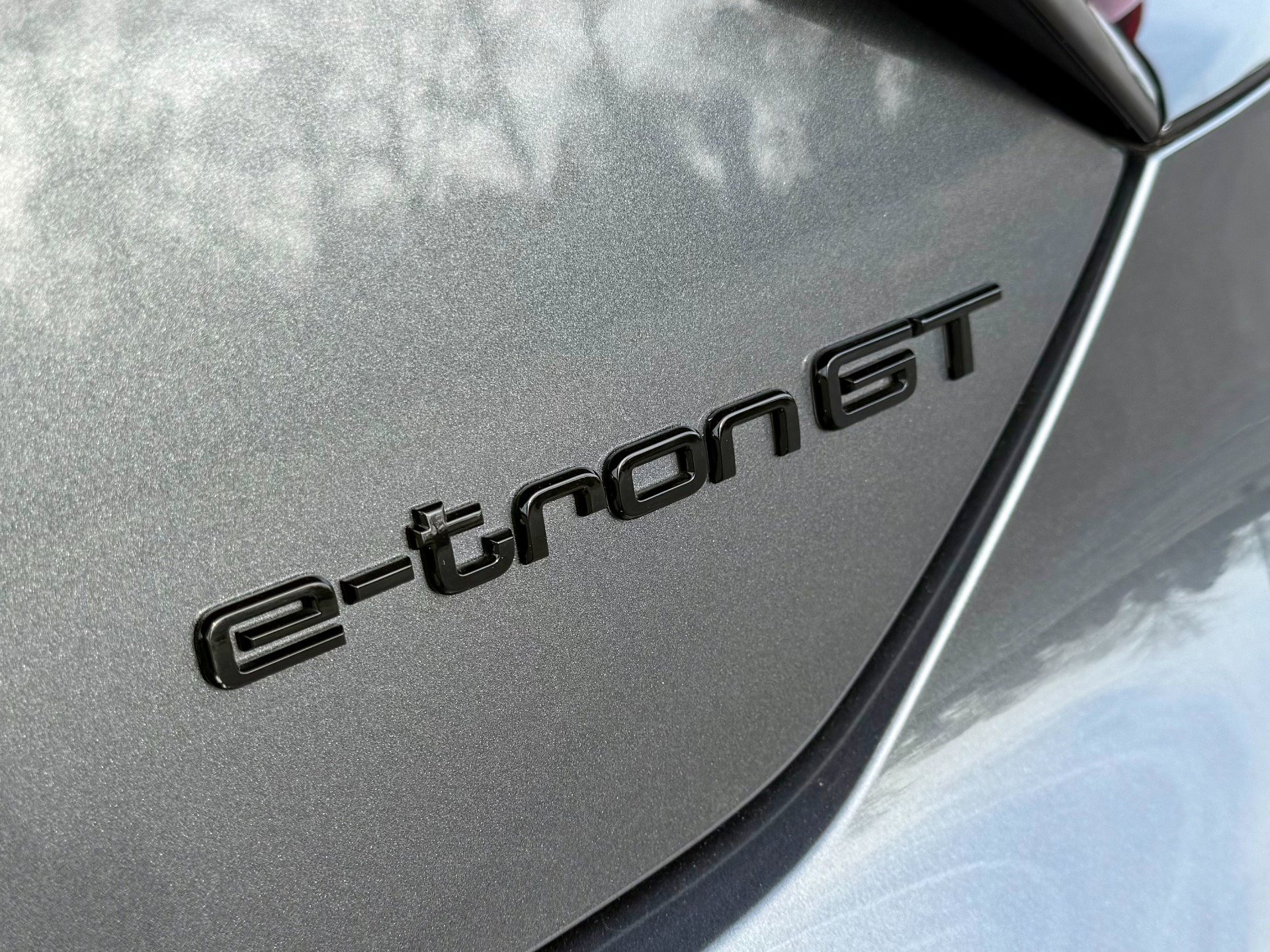 Used 2024 Audi RS e-tron GT w/ Carbon Performance Package image 64