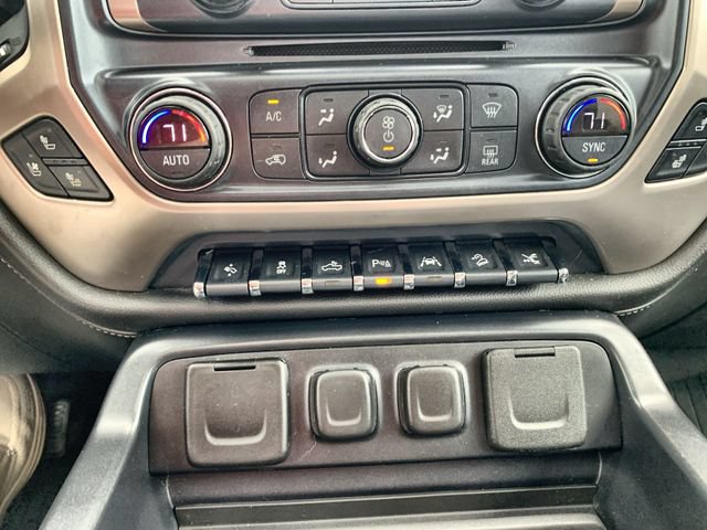 Used 2016 GMC Sierra 1500 Denali w/ Enhanced Driver Alert Package AWD/4WD image 17