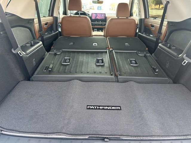 New 2026 Nissan Pathfinder Platinum w/ Cargo Package image 42