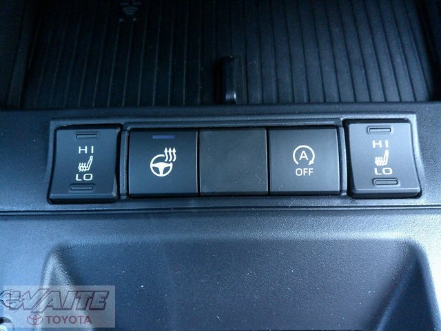 New 2026 Toyota Corolla Cross LE w/ Moonroof Package image 15