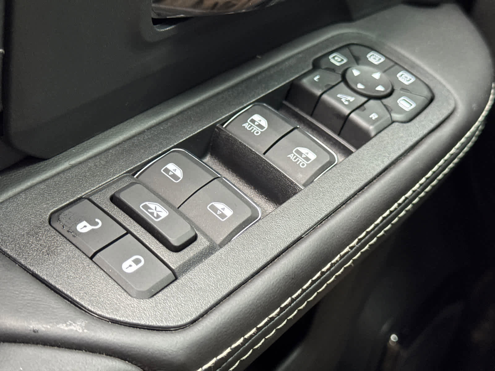 New 2026 RAM 2500 Limited image 24