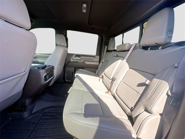 Used 2024 GMC Sierra 2500 SLT w/ SLT Premium Package image 24