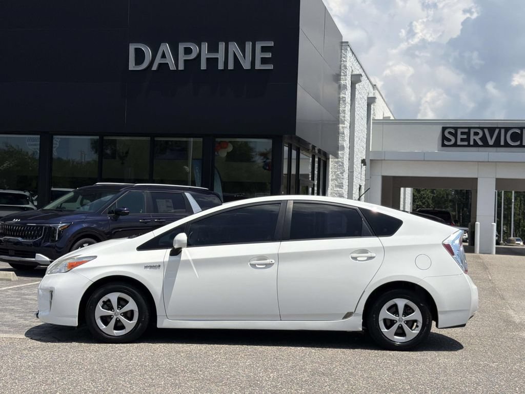 Used 2015 Toyota Prius Two FWD image 28