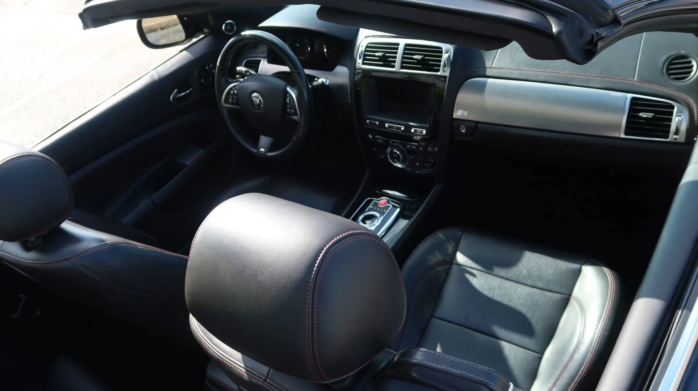 Used 2014 Jaguar XKR R image 40