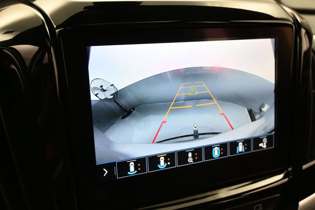 Used 2021 Chevrolet Traverse Premier w/ Redline Edition FWD image 22