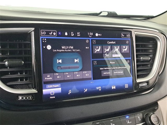 Used 2023 Chrysler Pacifica Touring-L image 27