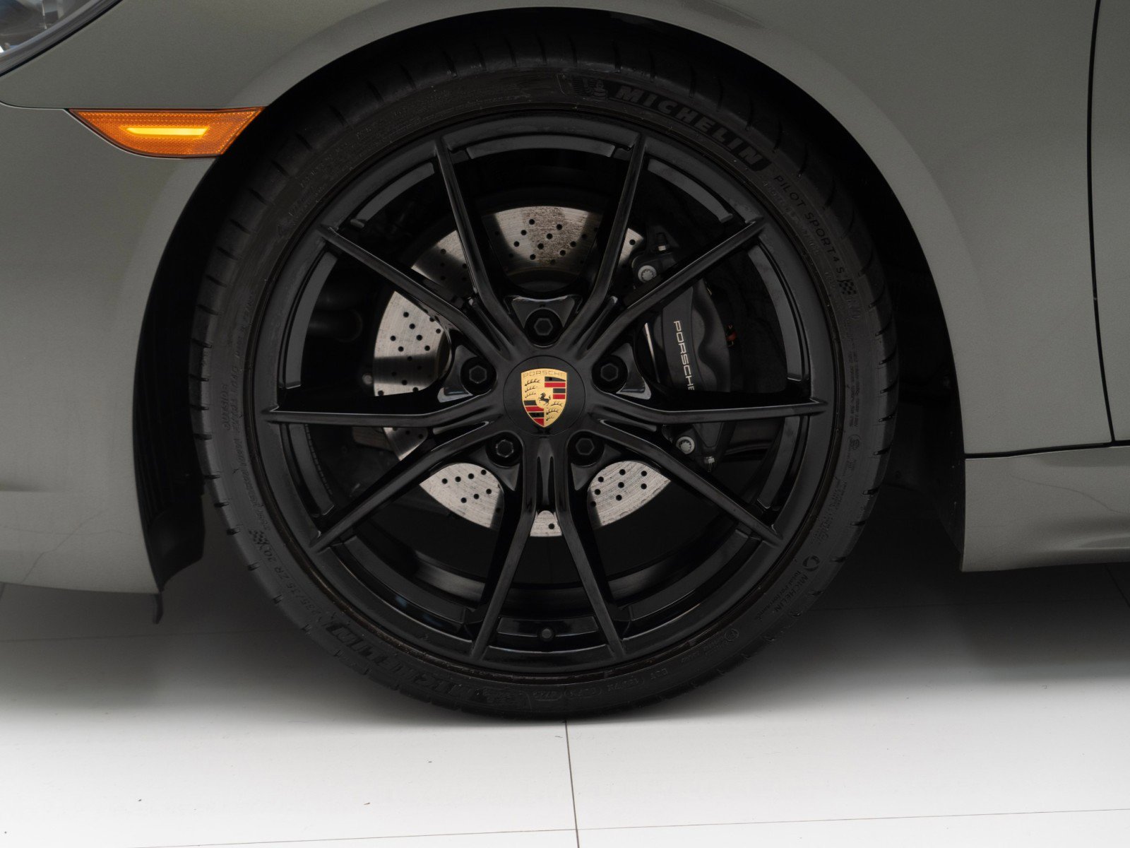 Certified 2025 Porsche 718 Cayman image 12