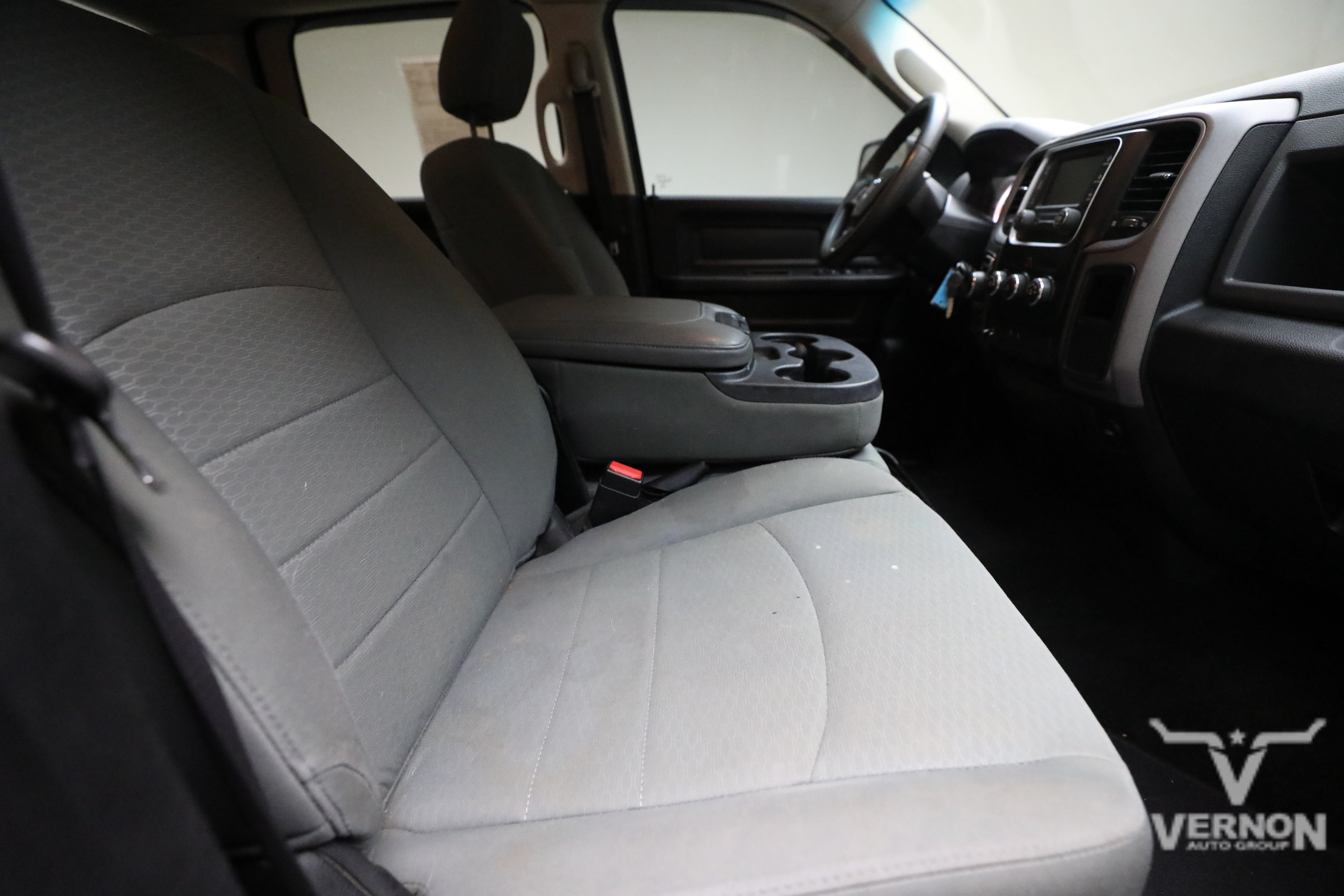 Used 2016 RAM 1500 ST AWD/4WD image 11