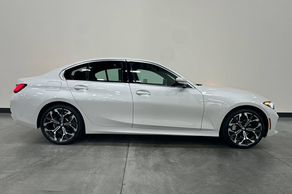 Used 2026 BMW 330i Sedan RWD image 3