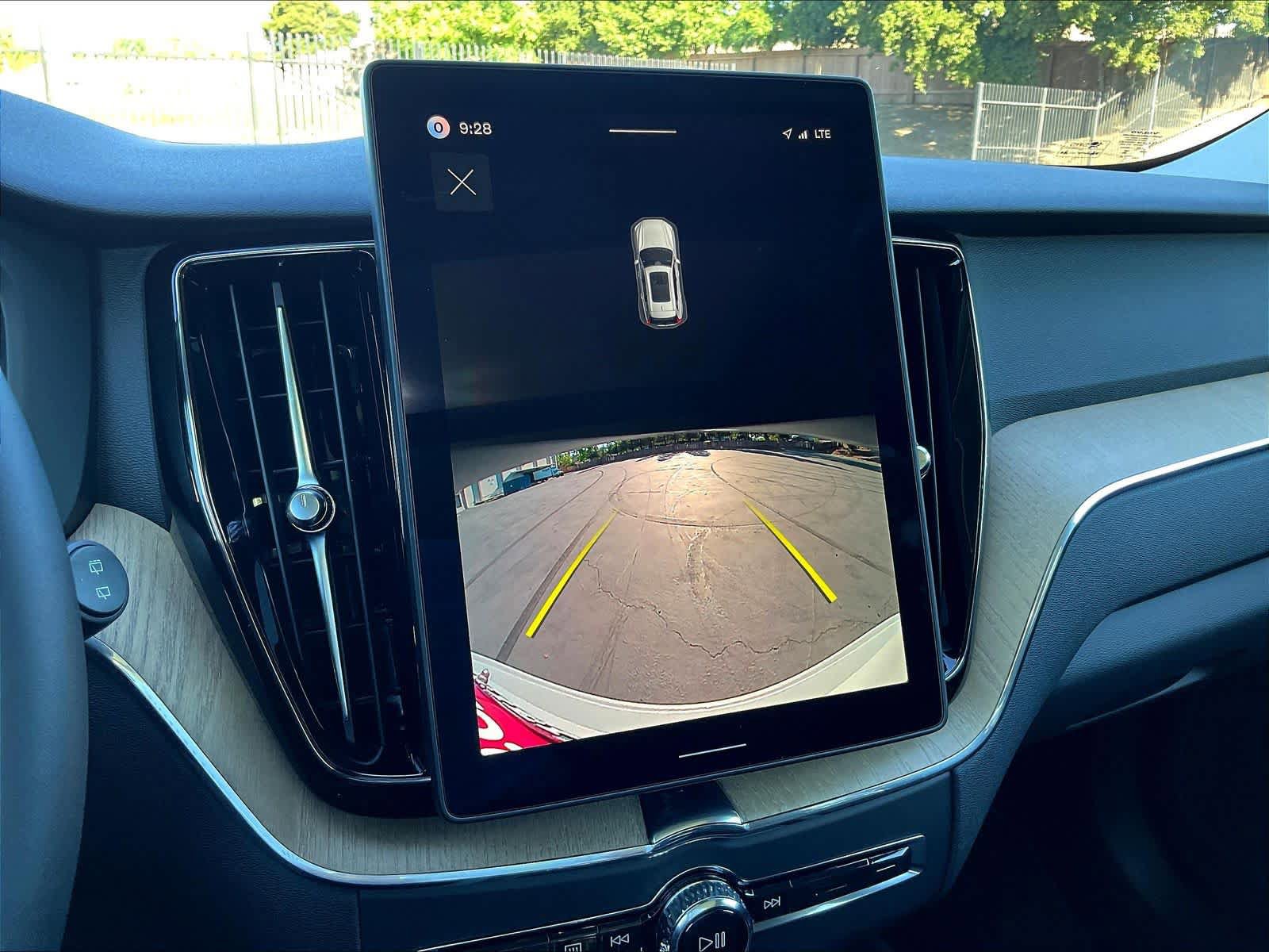 New 2026 Volvo XC60 B5 Core AWD/4WD image 20