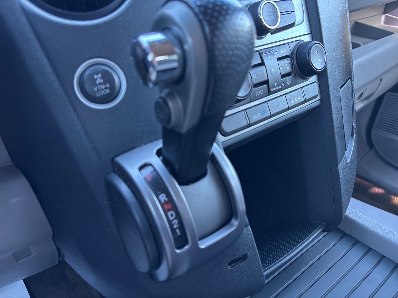 Used 2014 Honda Pilot LX image 35
