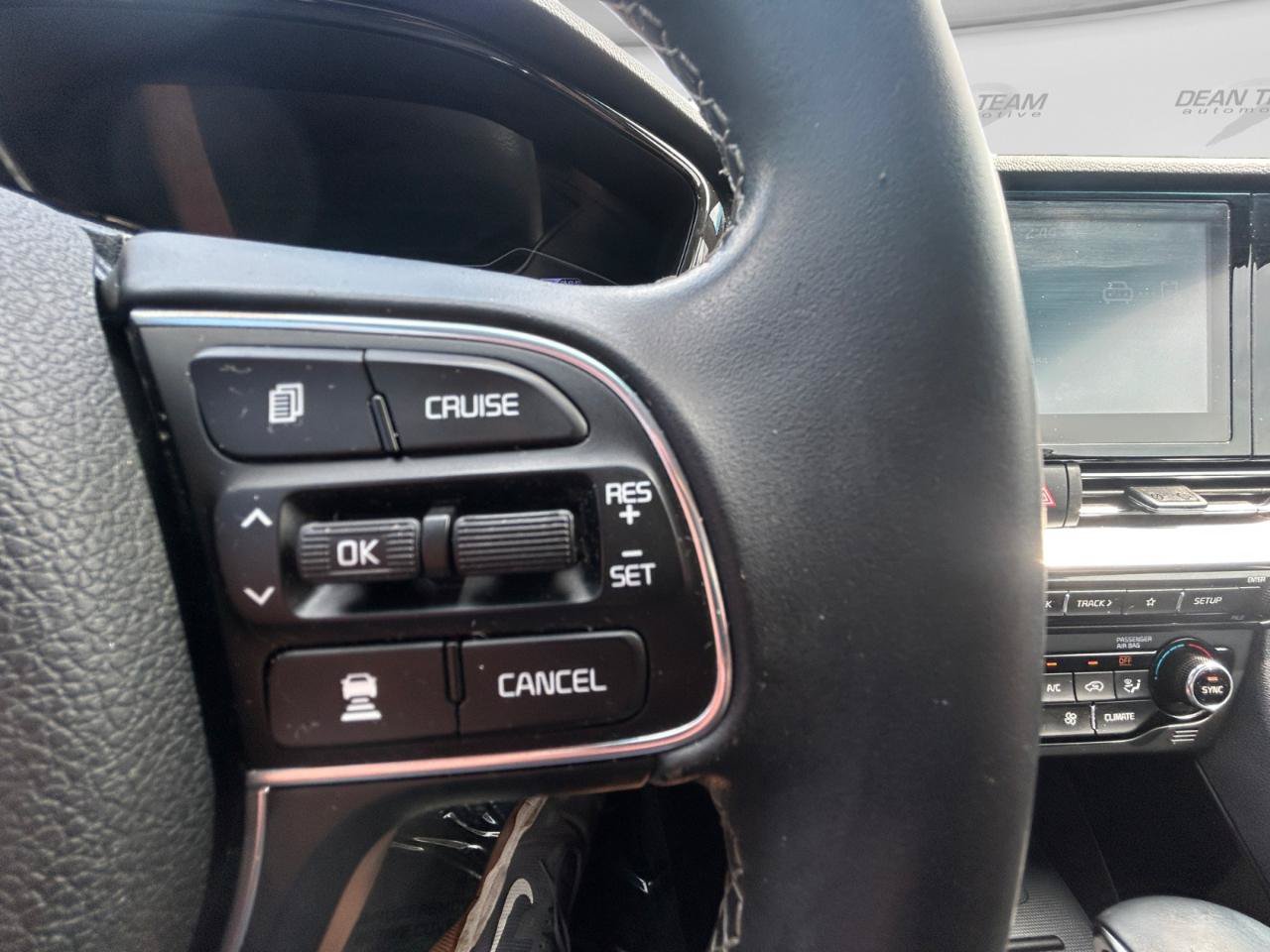 Used 2021 Kia Niro EX FWD image 21