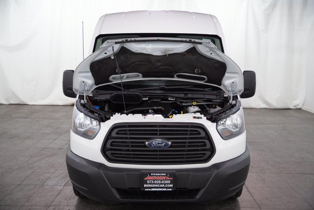 Used 2018 Ford Transit 150 XL RWD image 3