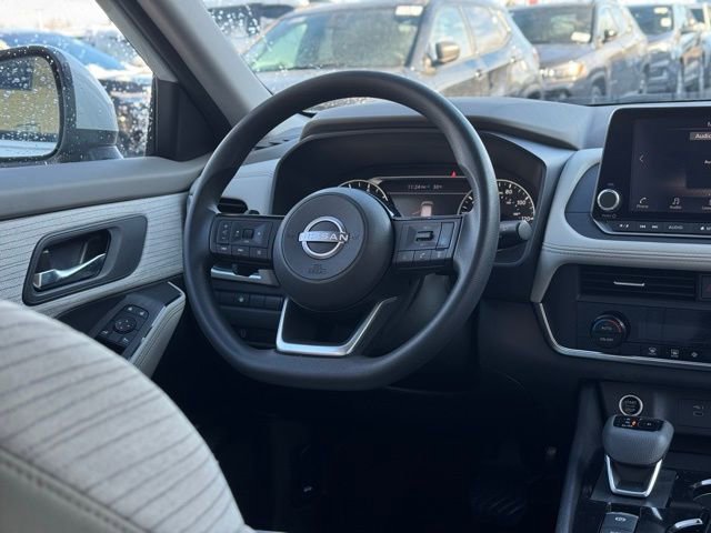 Used 2023 Nissan Rogue SV image 21
