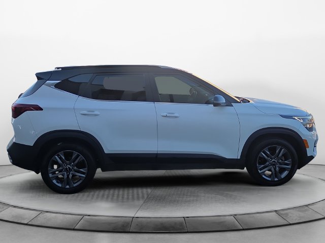 Used 2023 Kia Seltos S w/ Navigation Package FWD image 6