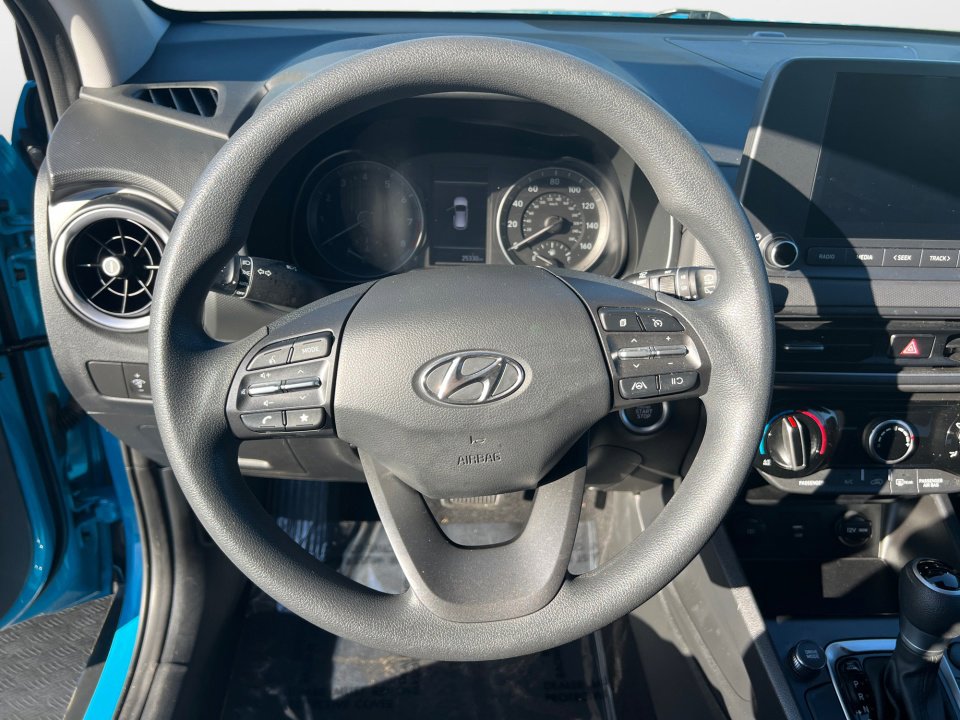 Used 2023 Hyundai Kona SEL image 12