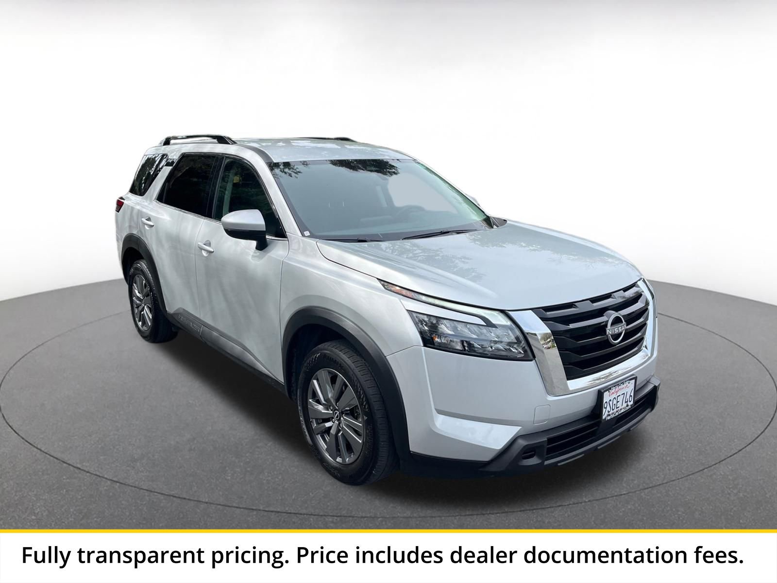 Used 2025 Nissan Pathfinder SV FWD video 1