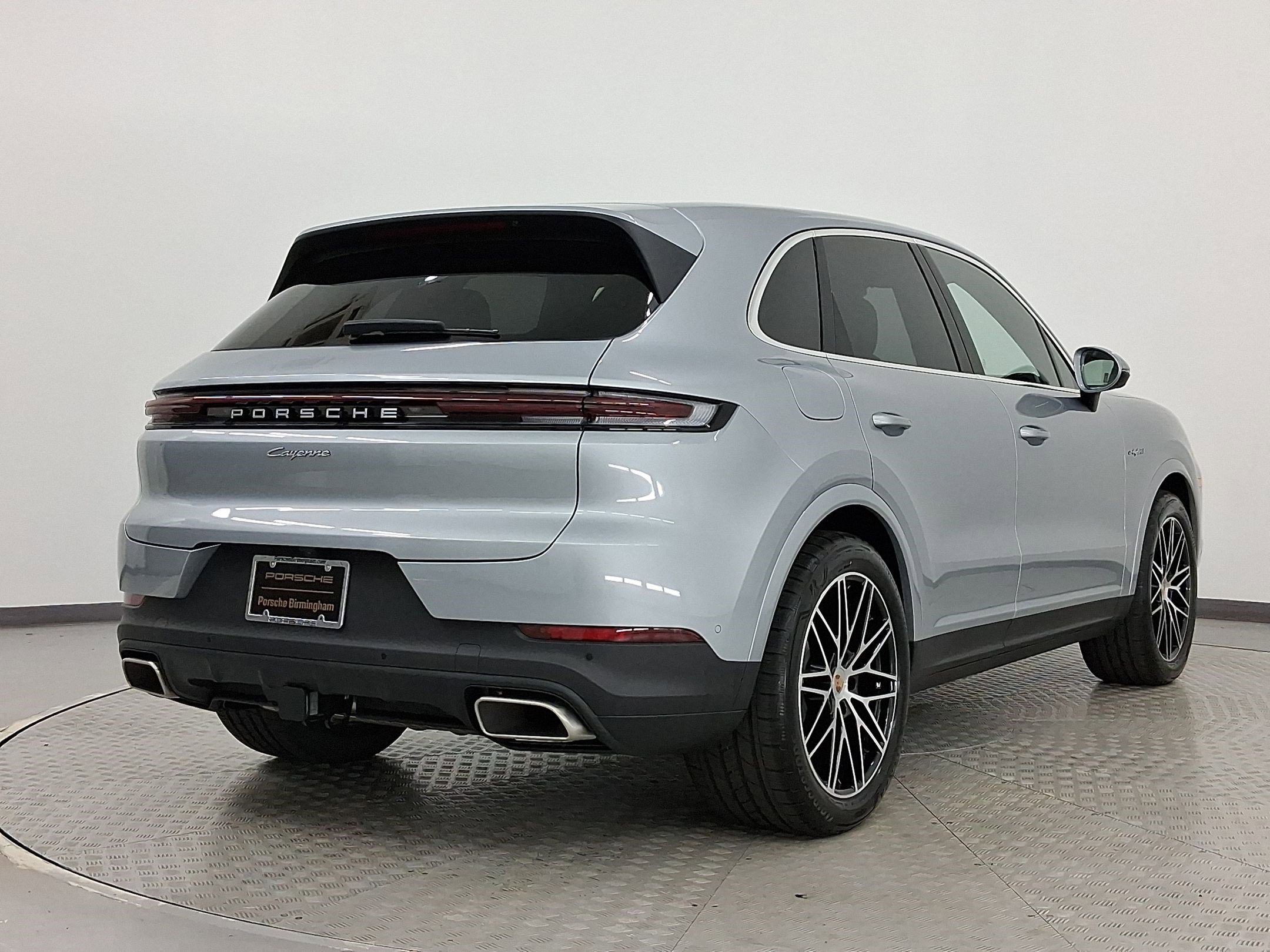 New 2026 Porsche Cayenne E-Hybrid image 9
