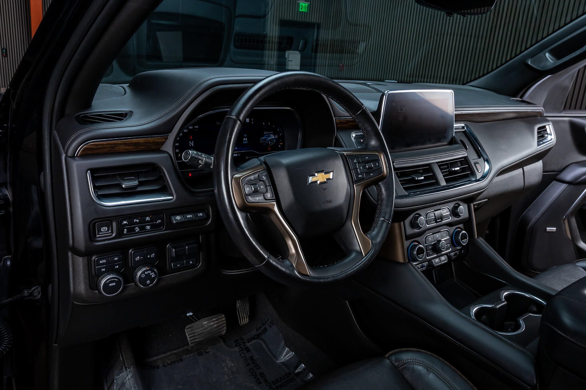 Used 2022 Chevrolet Suburban High Country w/ Max Trailering Package AWD/4WD image 13