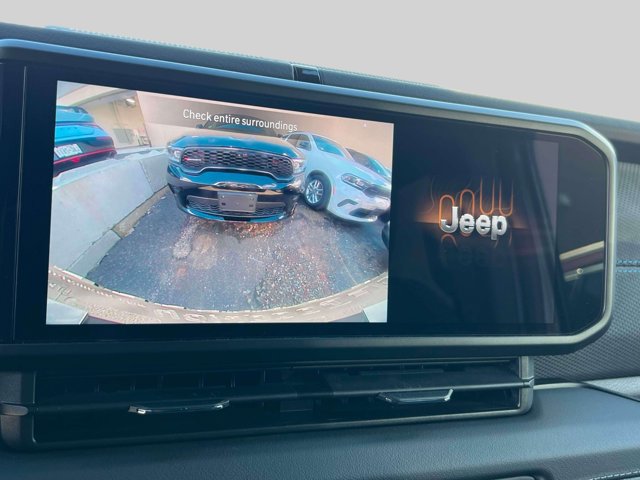 Used 2024 Jeep Wrangler Unlimited Rubicon 4xe w/ Safety Group AWD/4WD image 24