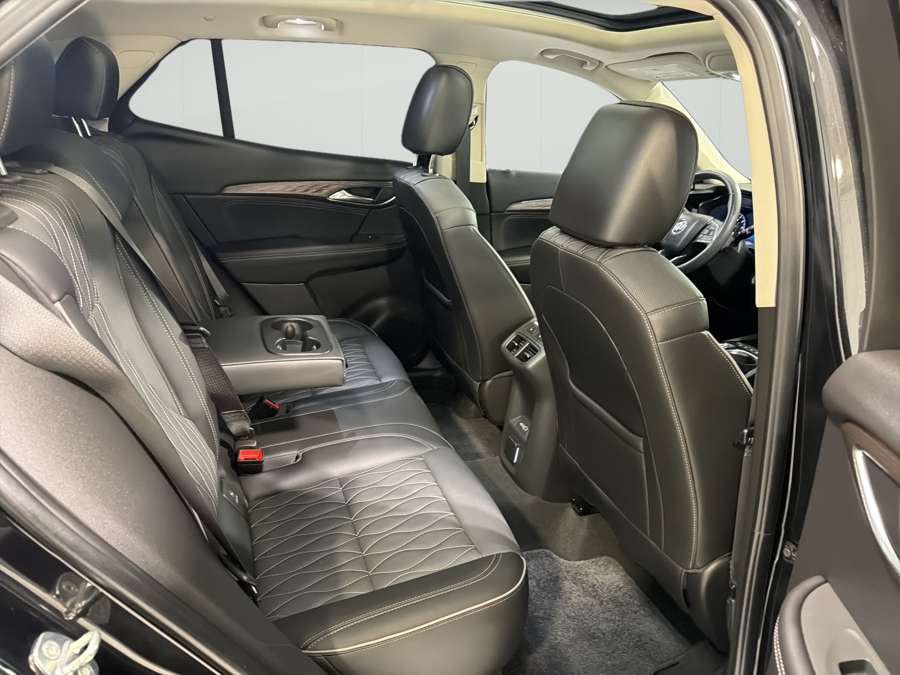 Used 2023 Buick Envision Avenir AWD/4WD image 11
