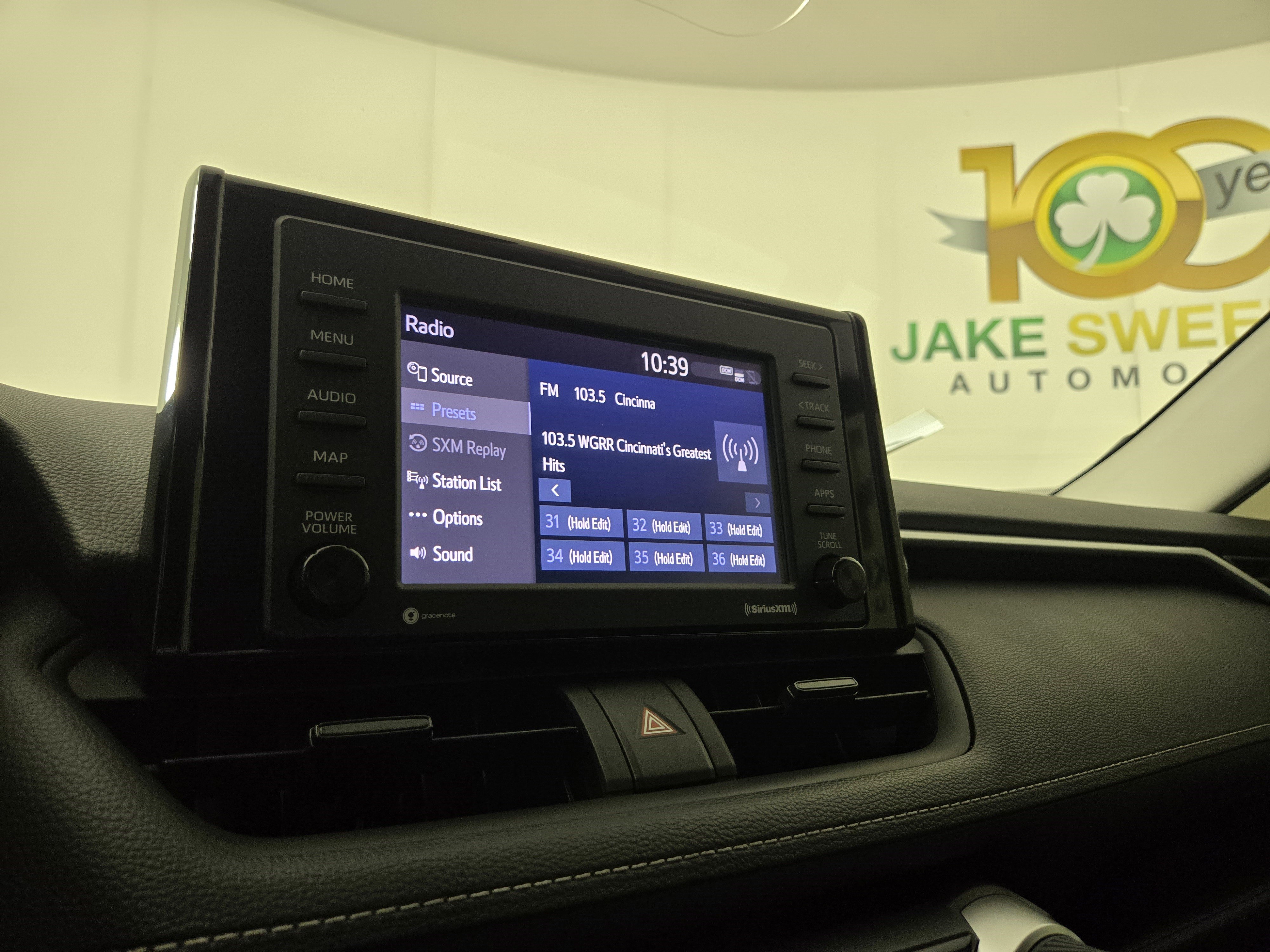 Used 2022 Toyota RAV4 LE AWD/4WD image 19