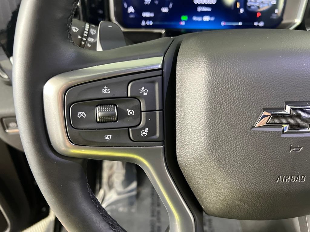 Certified 2026 Chevrolet Silverado 1500 RST w/ Dark Appearance Package AWD/4WD image 21