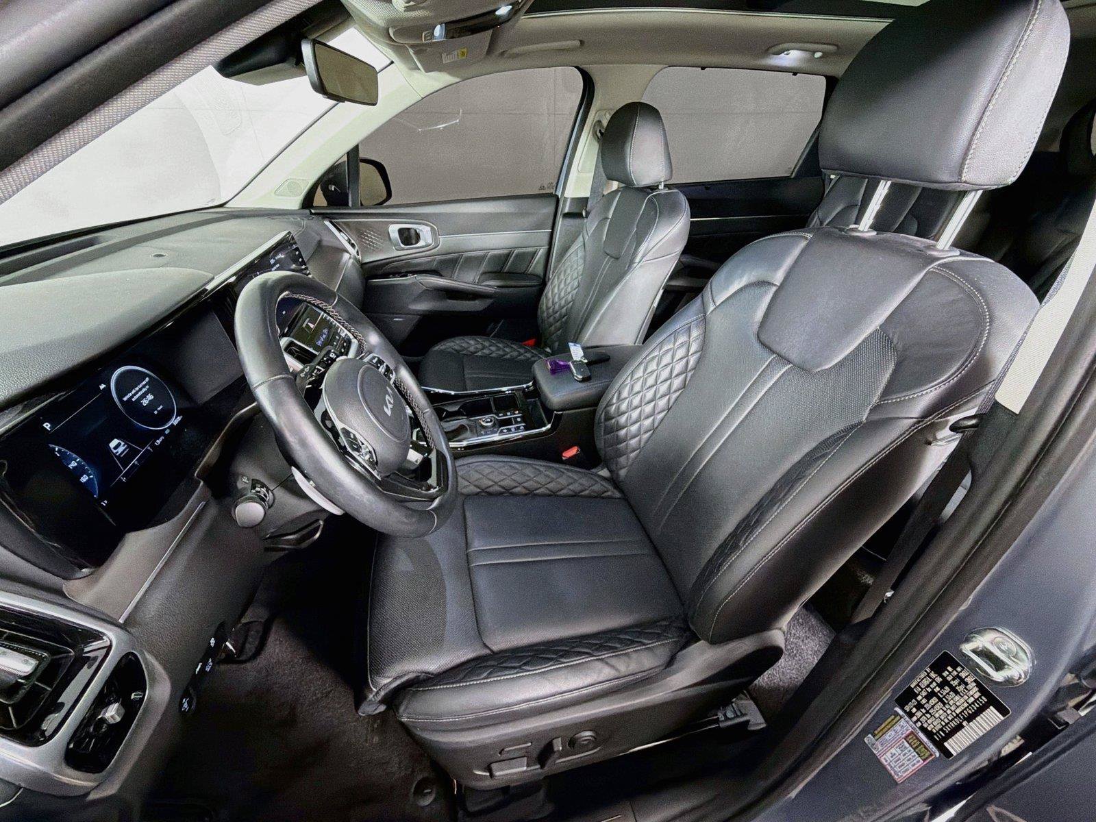 Used 2023 Kia Sorento SX AWD/4WD image 2