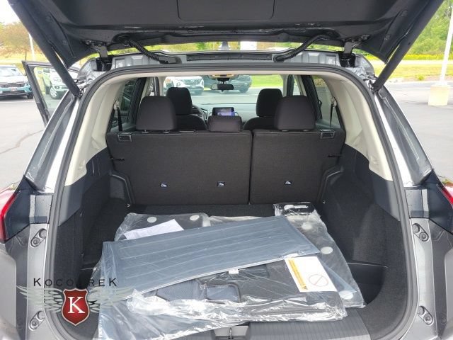 New 2026 Nissan Rogue SV w/ Cold Weather Package AWD/4WD image 19