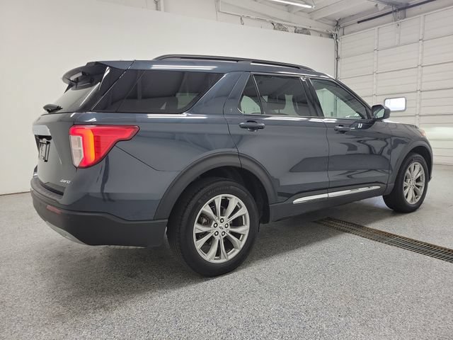 Certified 2024 Ford Explorer XLT w/ Equipment Group 202A AWD/4WD image 3