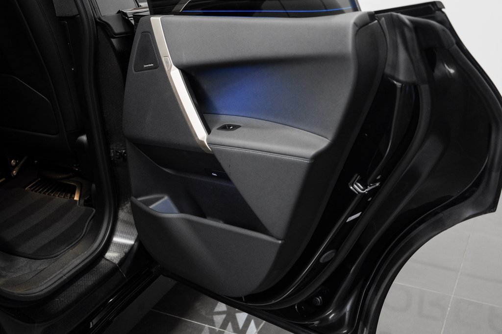 Used 2025 BMW iX xDrive50 image 49