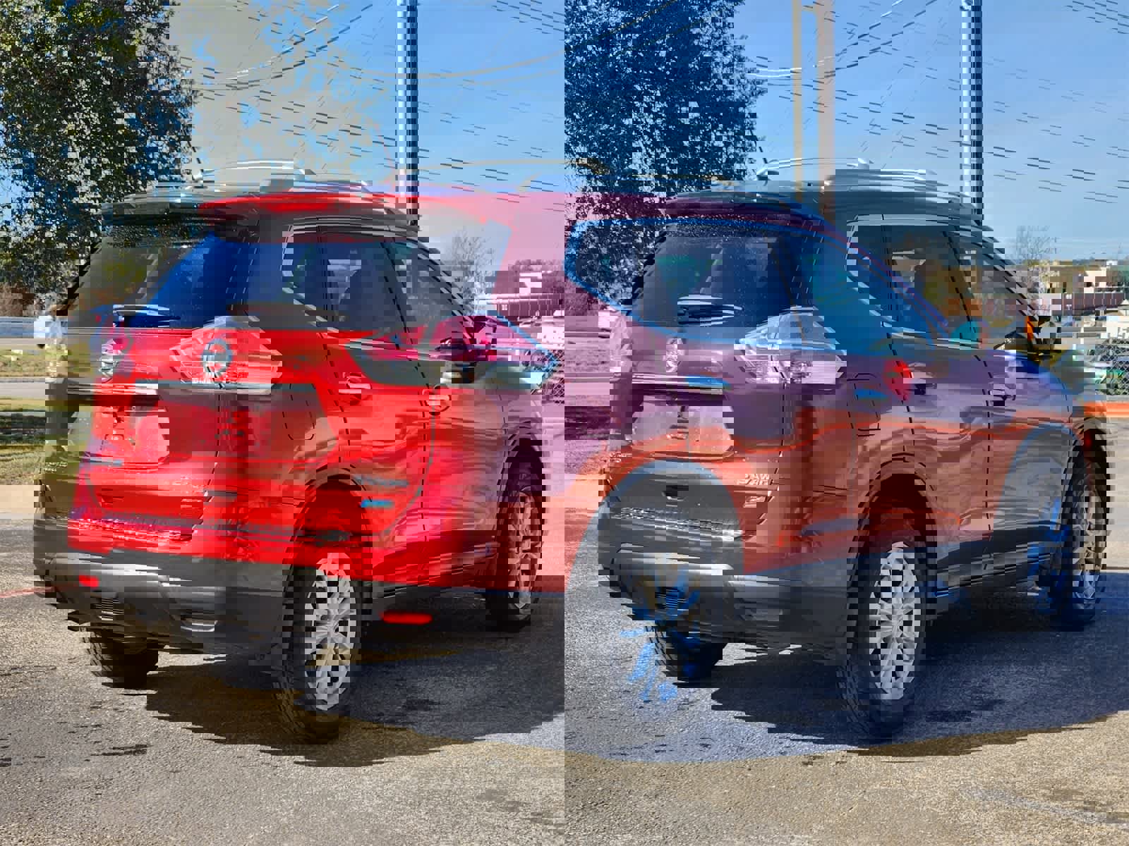 Used 2014 Nissan Rogue SV w/ SV Premium Package image 5