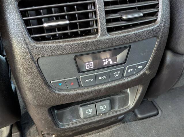 Used 2019 Acura MDX image 17