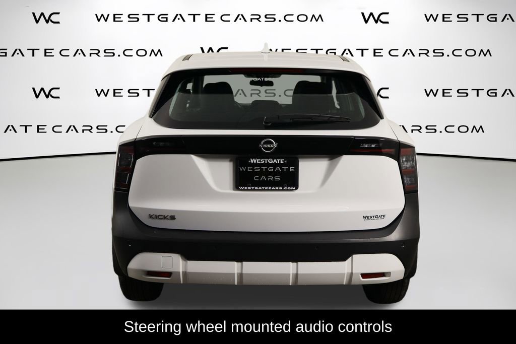 Used 2025 Nissan Kicks S image 4