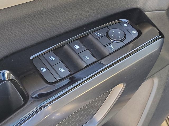 Certified 2024 Nissan Pathfinder SL w/ SL Premium Package image 18