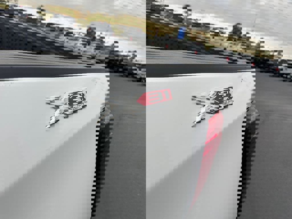 Used 2023 GMC Sierra 1500 SLT image 21