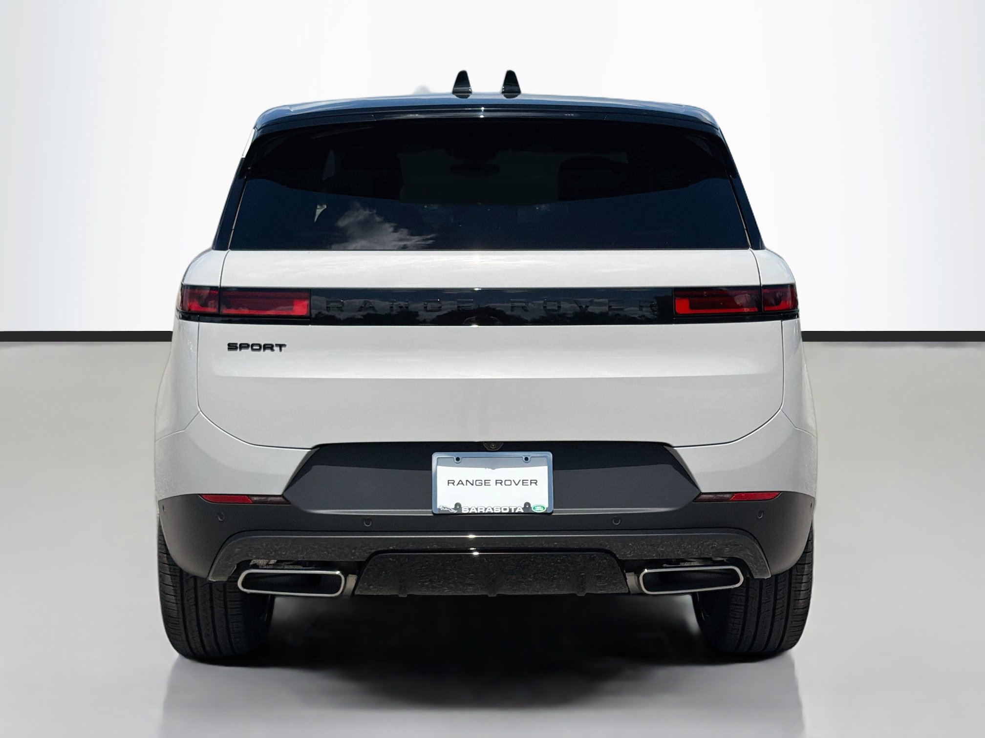 New 2027 Land Rover Range Rover Sport SE AWD/4WD image 4