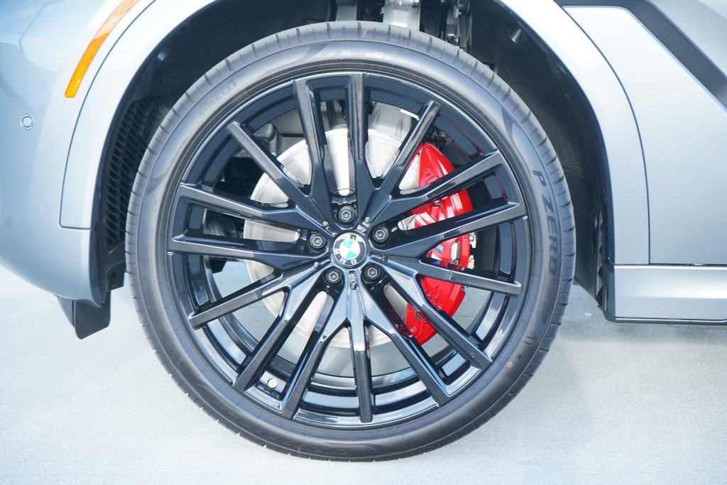 New 2026 BMW X6 xDrive40i w/ Premium Package image 5