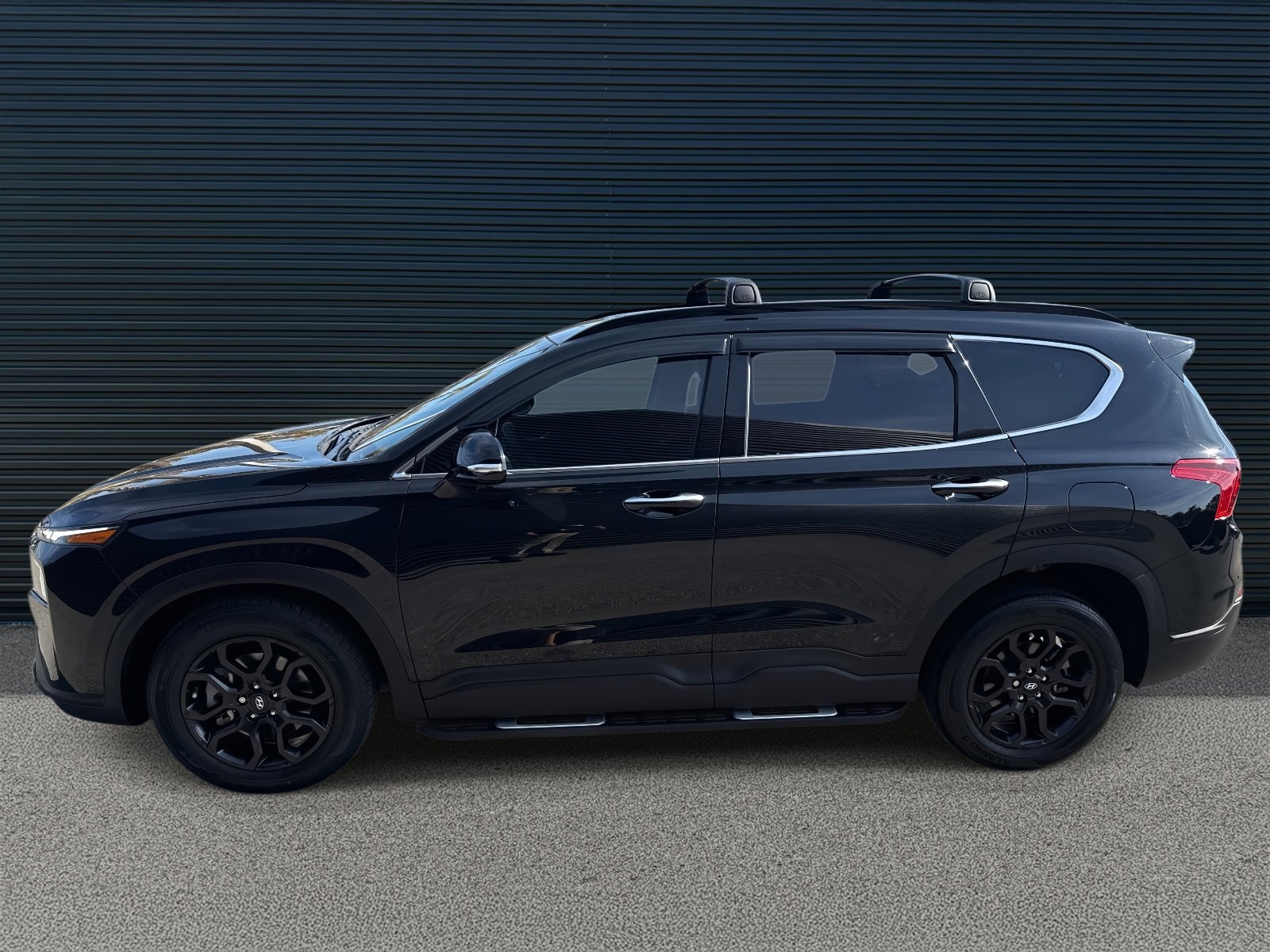 Used 2023 Hyundai Santa Fe XRT w/ Cargo Package image 2