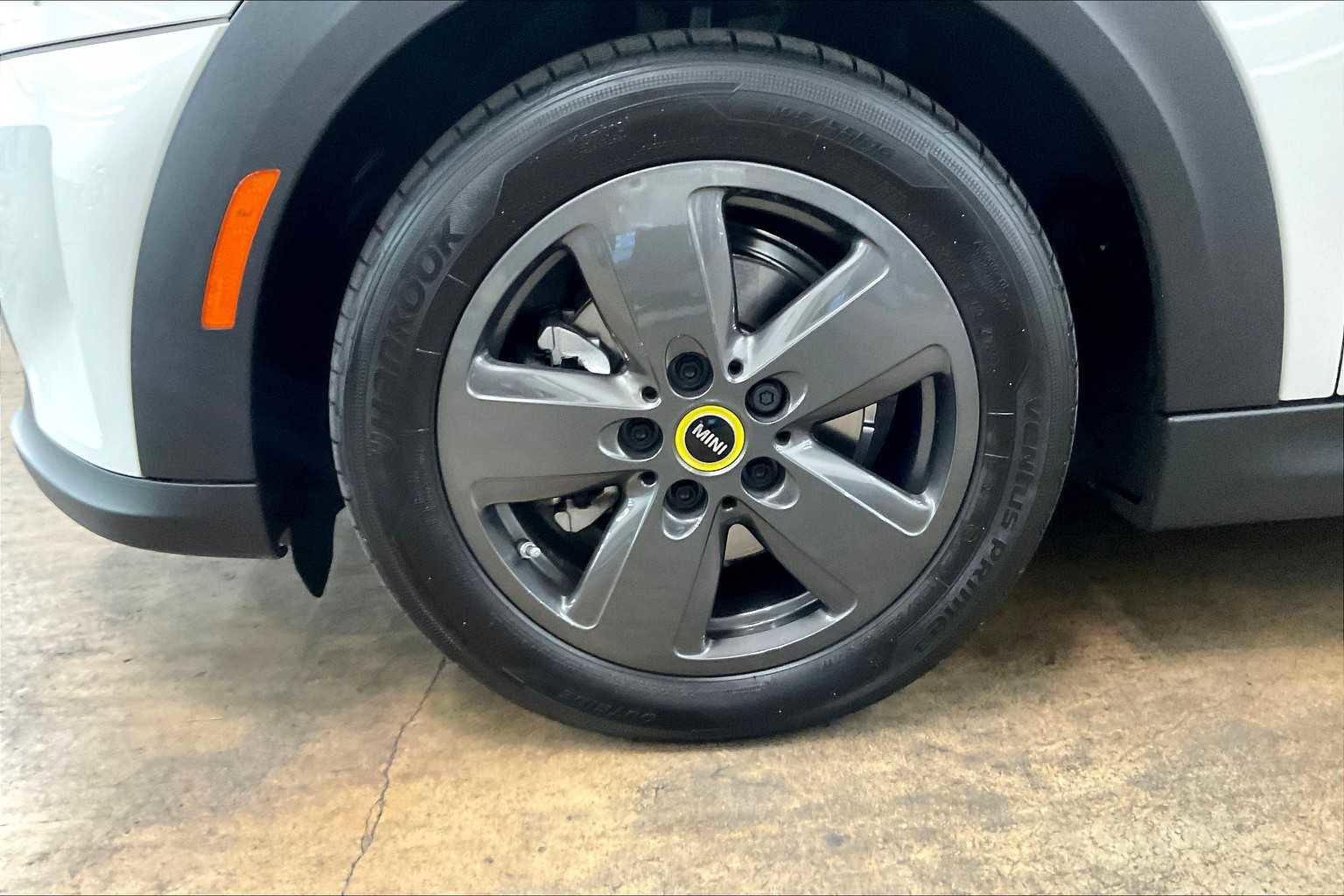 Used 2024 MINI Cooper SE image 12