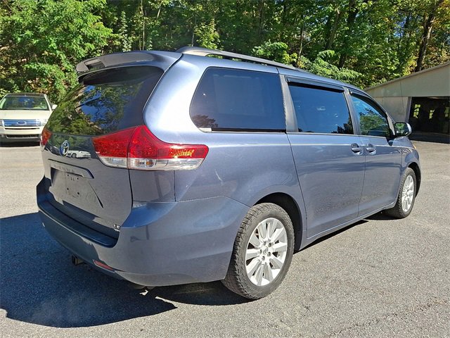 Used 2014 Toyota Sienna LE image 8