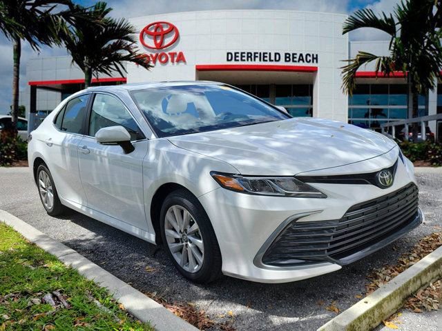 Certified 2024 Toyota Camry LE w/ Convenience Package image 1
