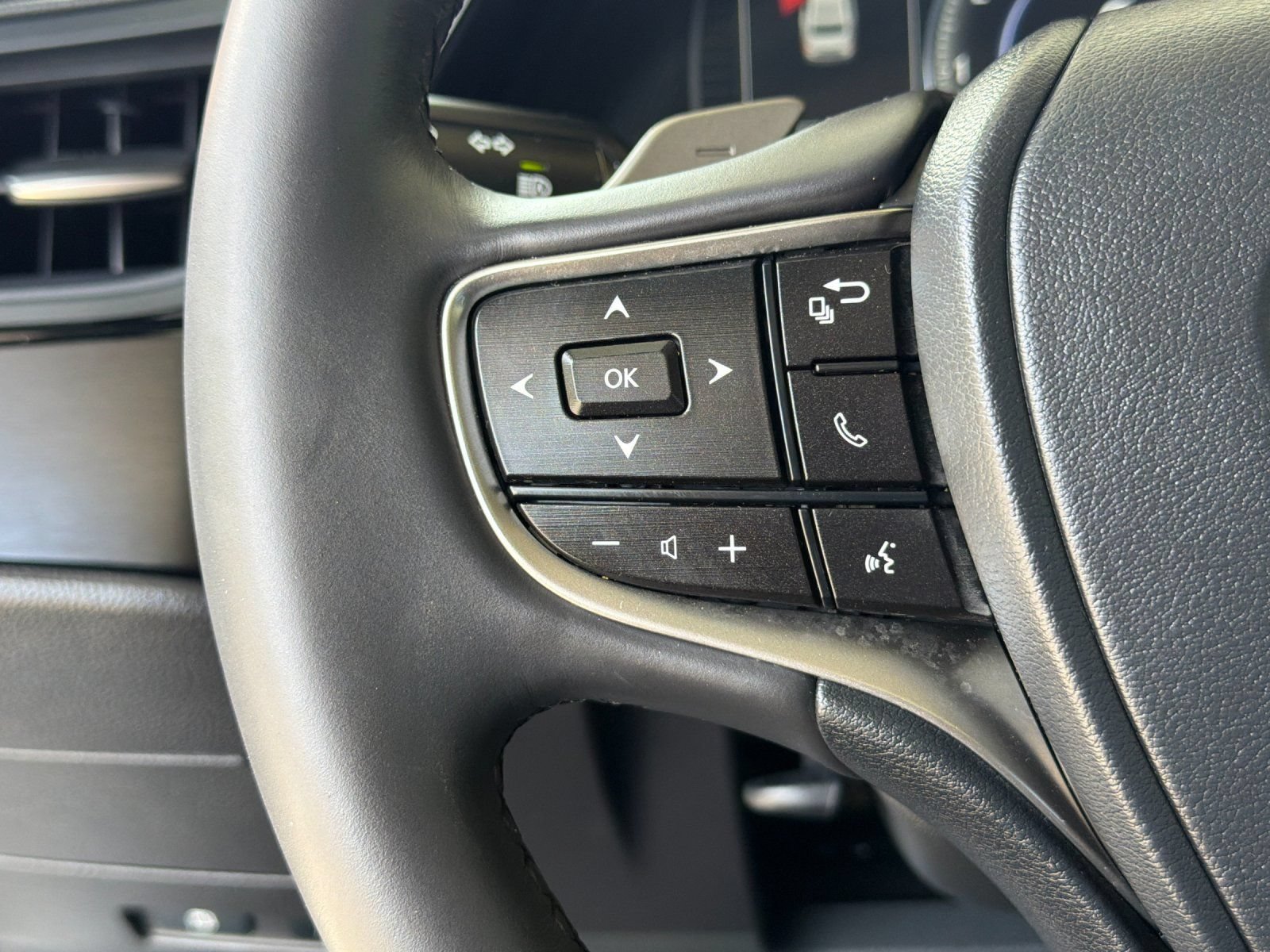 Used 2022 Lexus ES 350 w/ Accessory Package FWD image 26