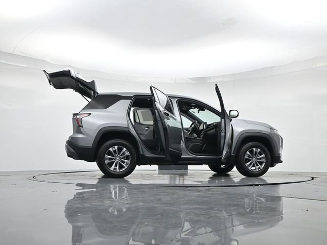 Used 2025 Chevrolet Equinox LT image 51