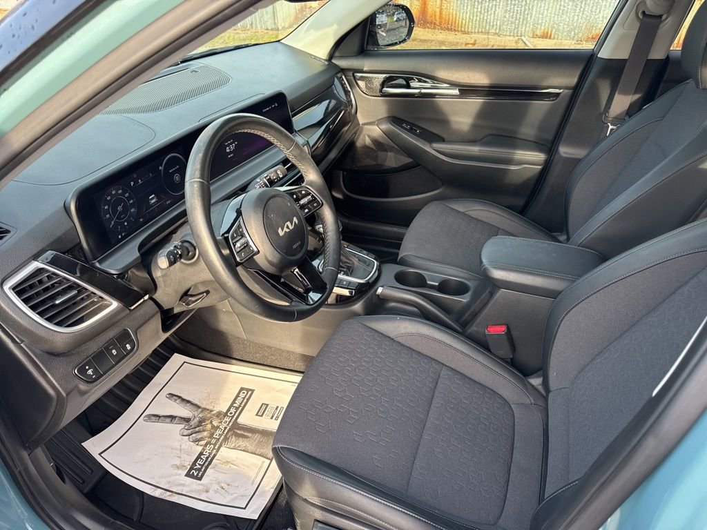 Used 2024 Kia Seltos S image 14